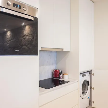 Luxury Style 2 Apartment *