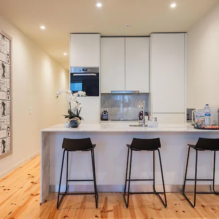 Luxury Style 2 Apartment